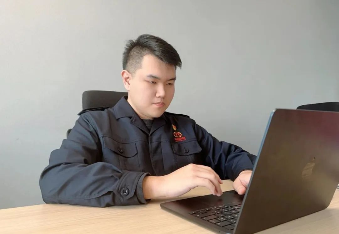 图片关键词