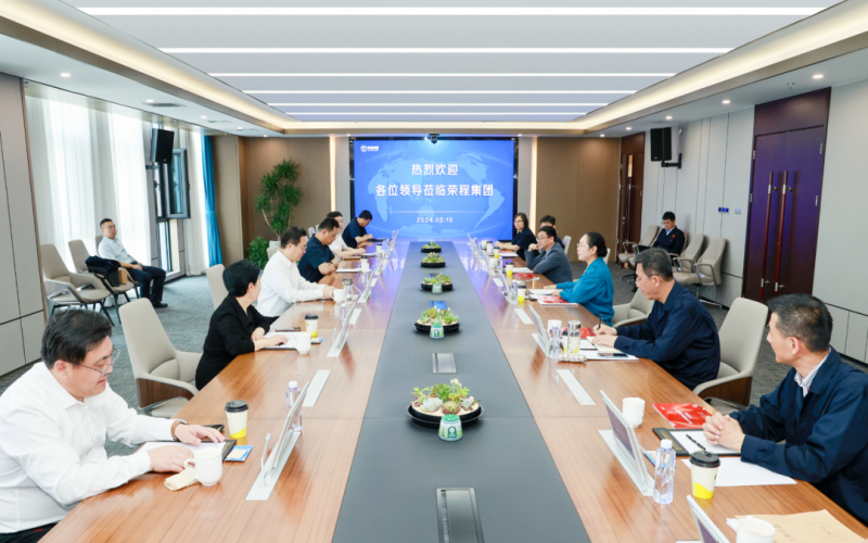 今年会jnh集团董事会主席张荣华与山东庆云县委书记刘涛座谈互换