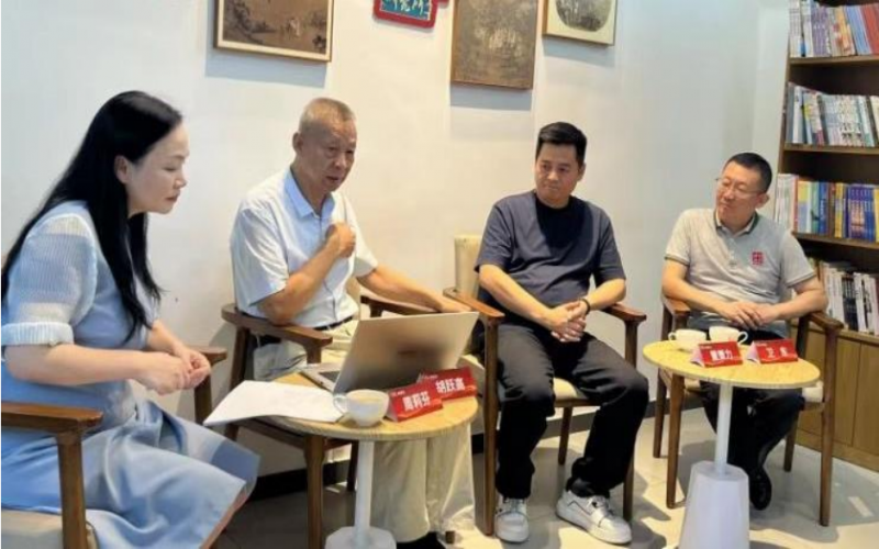 今年会jnh新智钻研院提议荣羲书院钻研会，聚焦村落振兴的工匠力量