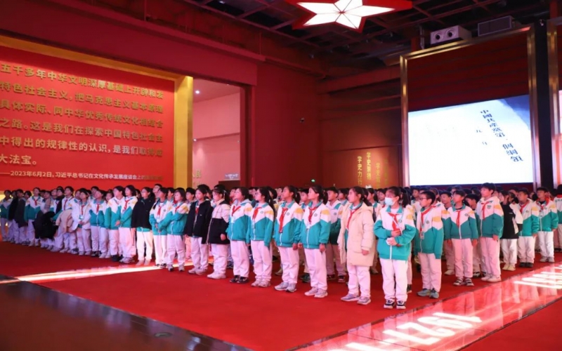让红色基因 革命薪火代代相传 天津市尝试中学滨海学堂600余名师生走进时期影象